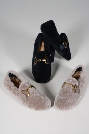 Women's slippers