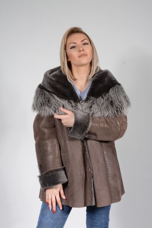 D567 Free Fit Ladies Lambskin Coat