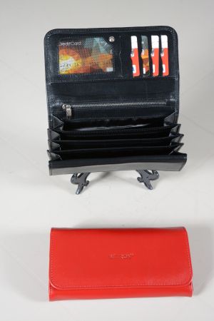  Women's wallet 