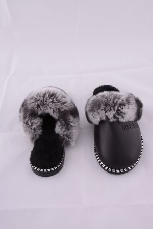 Women slippers