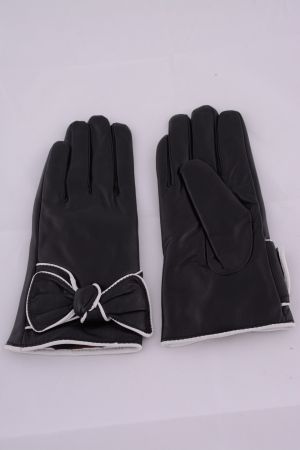 Women's gloves