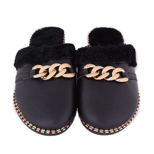 Women slippers