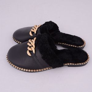 Women slippers