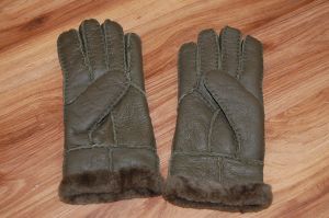 Women's gloves