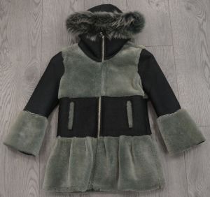 Children's coat for a girl