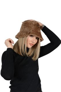 Дамска шапка