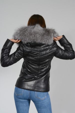 AA86 -  LADIES WHICH IS LAMBLE LEATHER