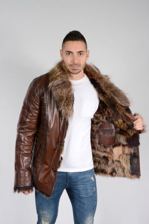 D653 - Calfskin, Lambskin & Wolf